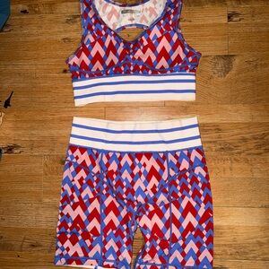 Women’s Geometric Patterned Shorts Set